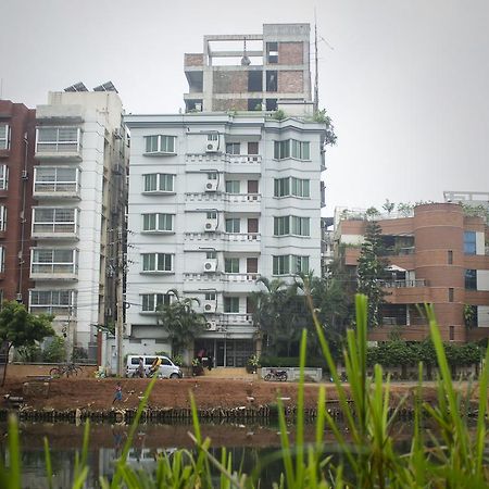 Laurel Hotels Ltd. Dhaka Bagian luar foto