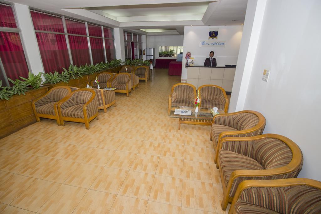 Laurel Hotels Ltd. Dhaka Bagian luar foto