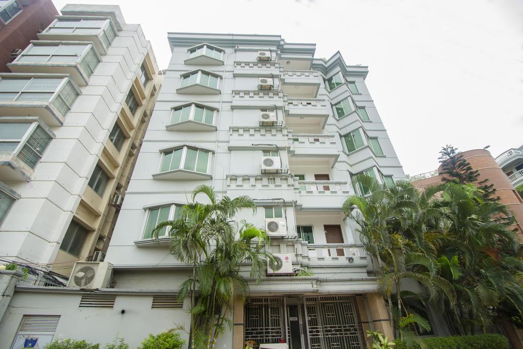 Laurel Hotels Ltd. Dhaka Bagian luar foto